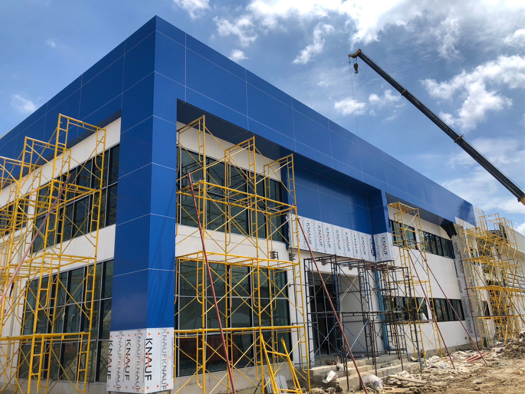 ติดตั้งแผ่นอลูมิเนียมคอมโพสิต สำนักงาน โรงงาน บางบ่อ สมุทรปราการ